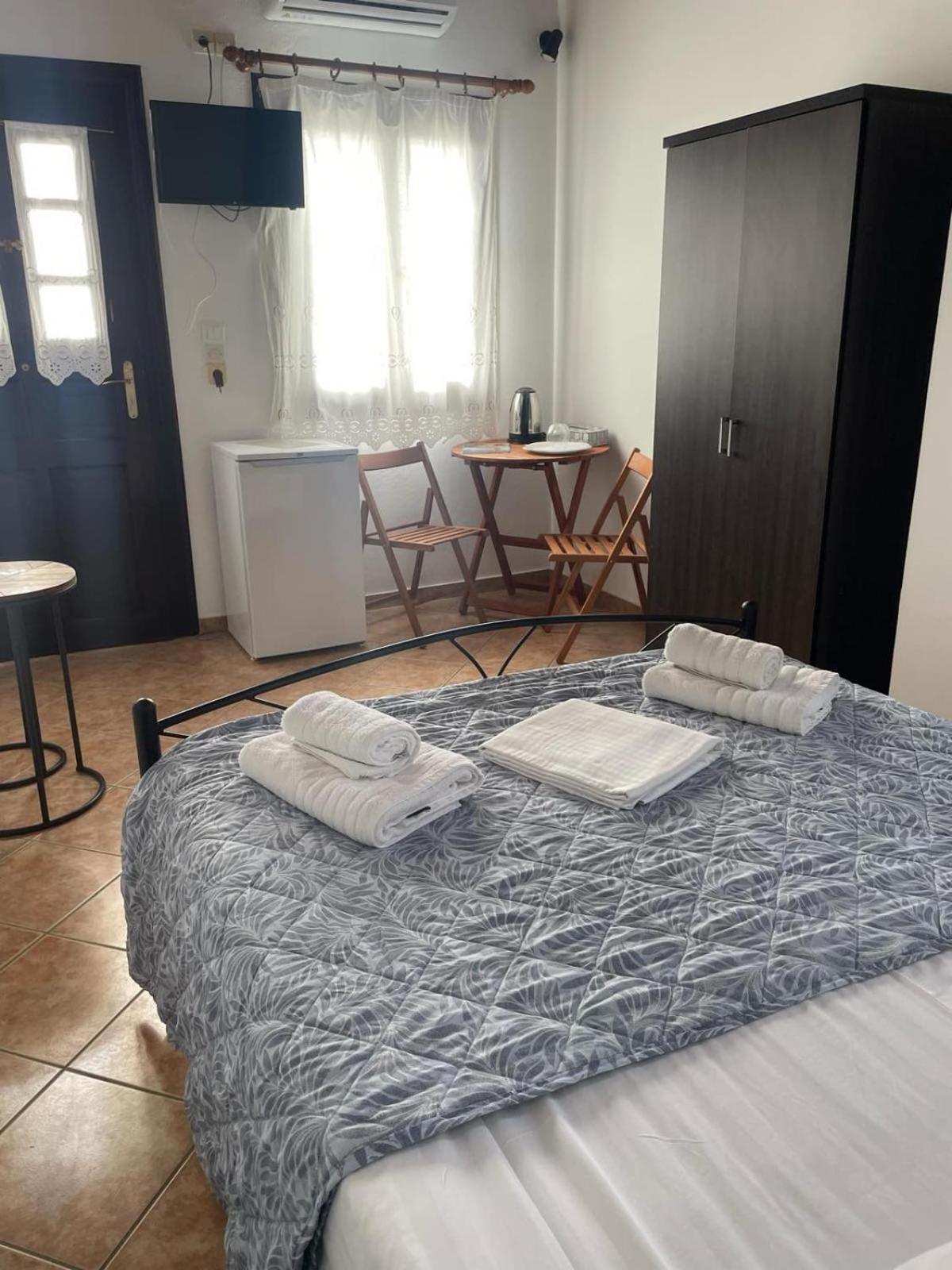Spitalia Rooms Tínos Exteriér fotografie